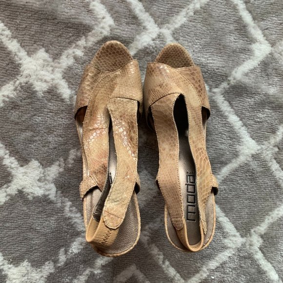 Snakeskin Nude Moda Open-toe Heels size 9 - Picture 7 of 7